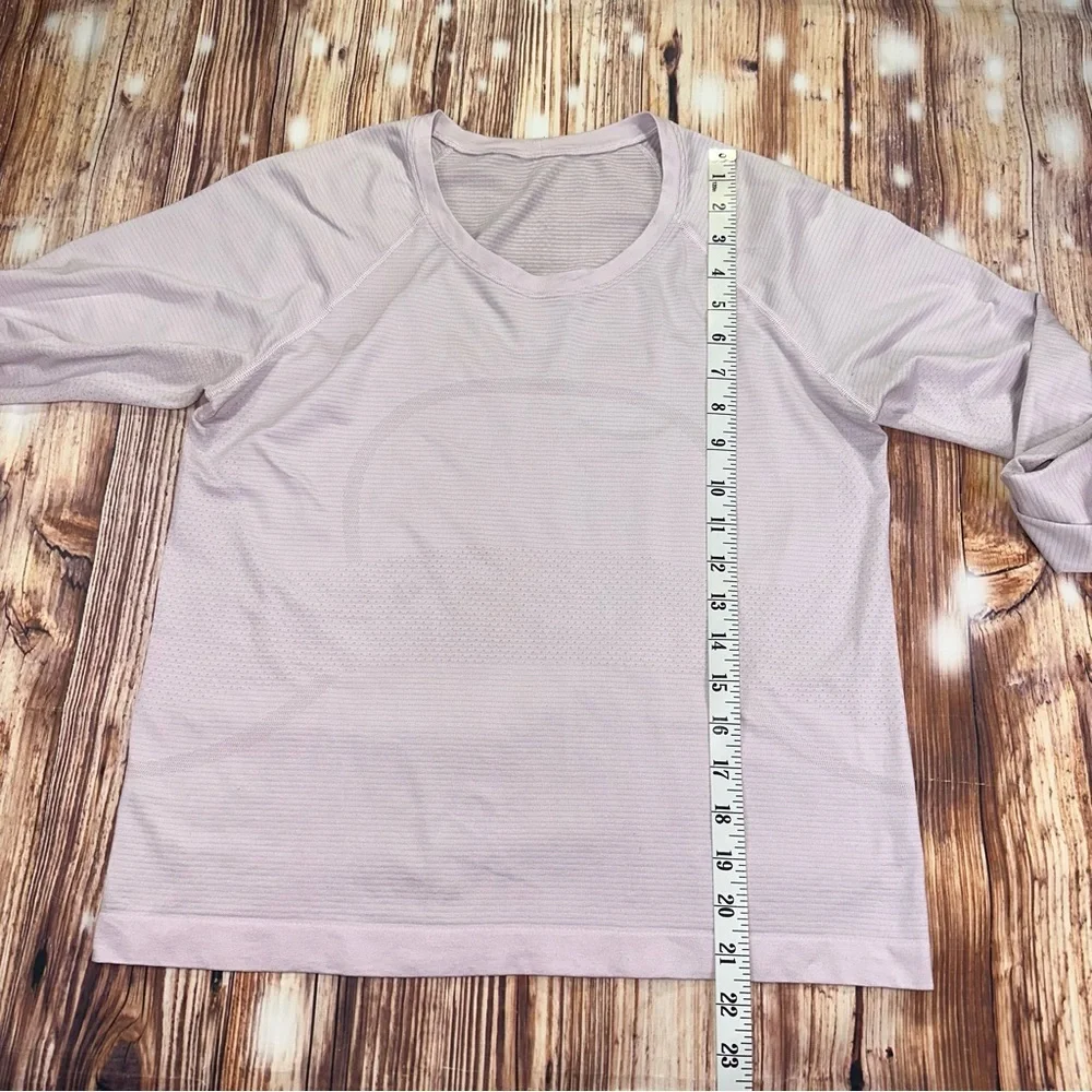 Lululemon Athletica Women's Long Sleeve Top Size 10